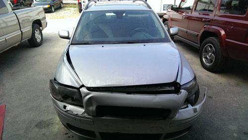 Contact Hollywood's Collision Center and let us help restore your vehicle...